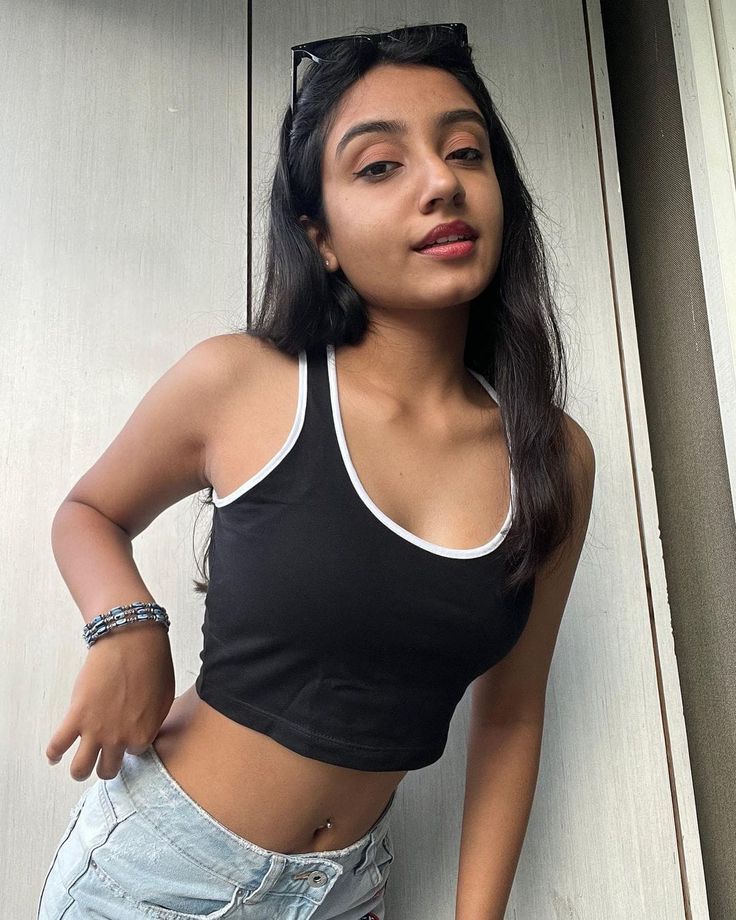 Puja Sharma call girl sexy modelling profile available call ...