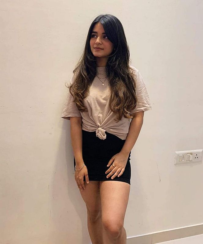 DOORSTEP INCALL OUTCALL ROAD VIP GIRLS HOUSEWIVES TODAY • 21...