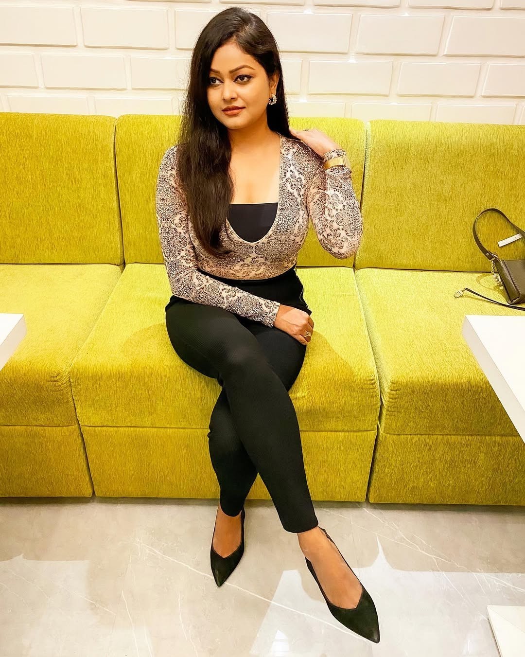 Call Girls in Gurgaon Escorts at Cheap Prices on Your Doorstep